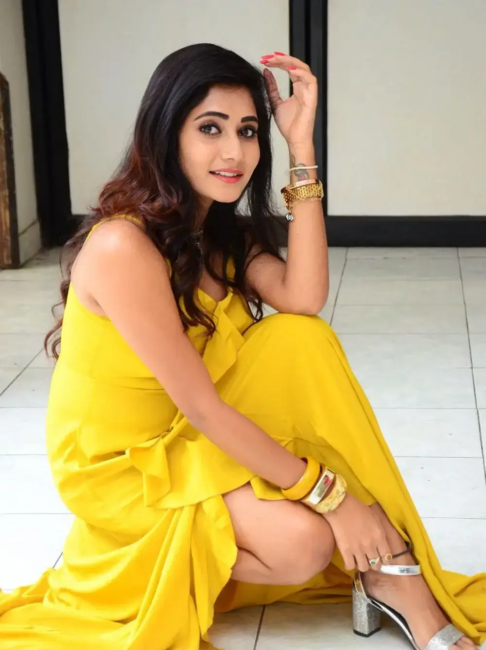 Indian Model Vasanthi Krishnan Stills in Yellow Dress